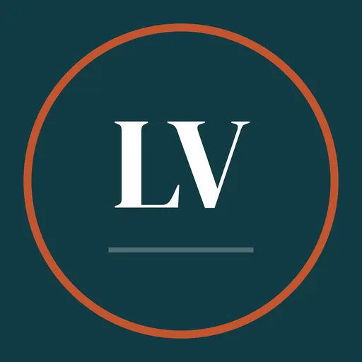 Léa Vuillermoz, Savoyarde guide-conférencière & open-water swimmer