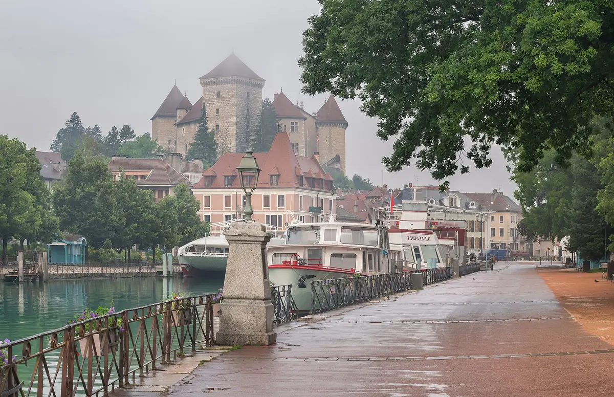 Is Annecy expensive?