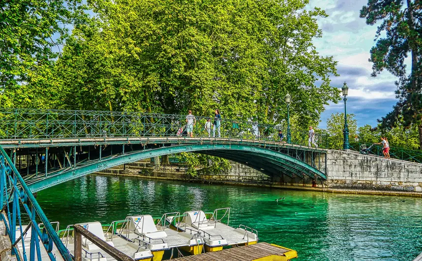 The Pont des Amours over the Canal du Vassé in Annecy